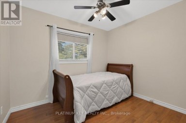 51 GARLAND CRESCENT London East (East I) Ontario photo 12
