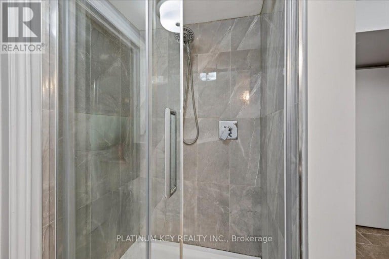 51 GARLAND CRESCENT, London East (East I), Ontario, N5V1N4
