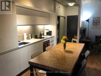 614 - 20 MINOWAN MIIKAN LANE Toronto (Little Portugal) Ontario photo 1