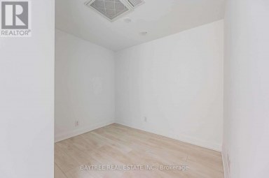 316 - 33 FREDERICK TODD WAY Toronto (Thorncliffe Park) Ontario photo 10