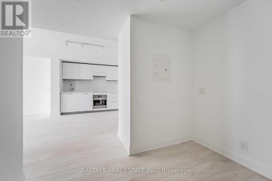 316 - 33 FREDERICK TODD WAY Toronto (Thorncliffe Park) Ontario photo 11