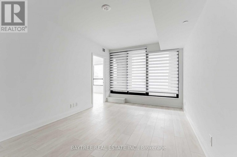 316 - 33 FREDERICK TODD WAY, Toronto (Thorncliffe Park), Ontario, M4G0C9