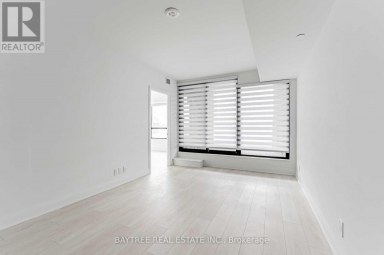 316 - 33 FREDERICK TODD WAY Toronto (Thorncliffe Park) Ontario photo 6