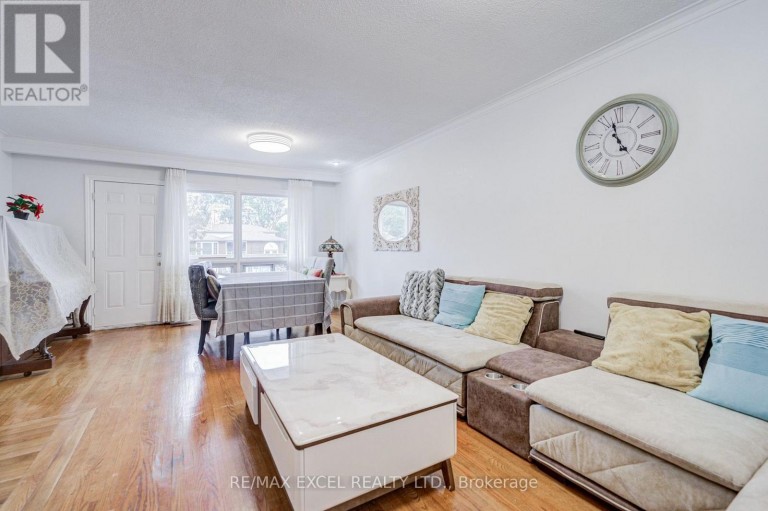 155 EDMONTON DRIVE, Toronto (Pleasant View), Ontario, M2J3X3
