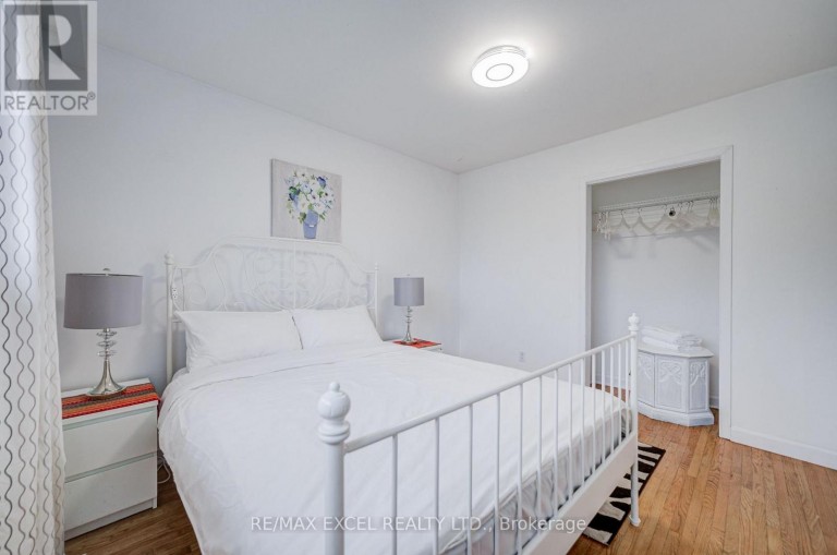 155 EDMONTON DRIVE, Toronto (Pleasant View), Ontario, M2J3X3