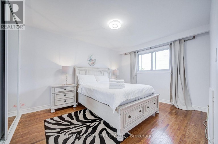 155 EDMONTON DRIVE, Toronto (Pleasant View), Ontario, M2J3X3