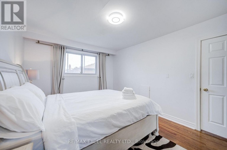 155 EDMONTON DRIVE, Toronto (Pleasant View), Ontario, M2J3X3