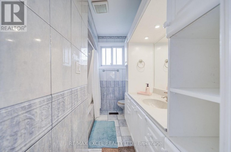 155 EDMONTON DRIVE, Toronto (Pleasant View), Ontario, M2J3X3