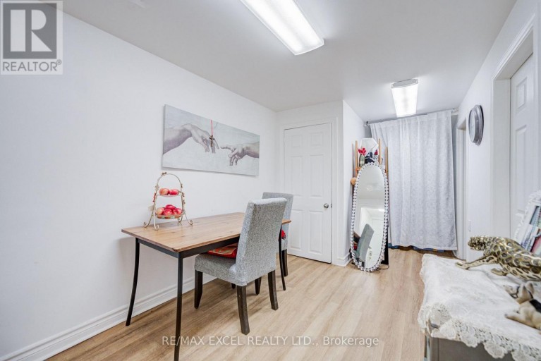 155 EDMONTON DRIVE, Toronto (Pleasant View), Ontario, M2J3X3