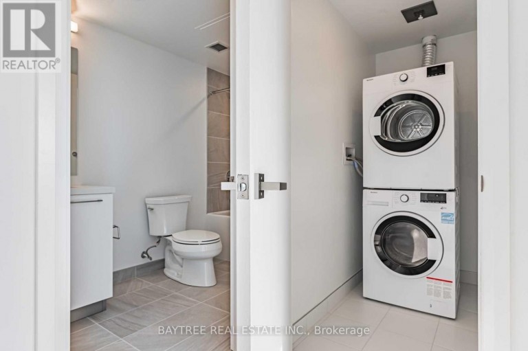 532 - 33 FREDERICK TODD WAY, Toronto (Thorncliffe Park), Ontario, M4G0C9