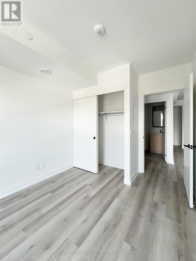 606 - 2000 BATHURST STREET, Toronto (Humewood-Cedarvale), Ontario, M5P0A7