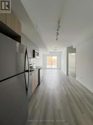 606 - 2000 BATHURST STREET, Toronto (Humewood-Cedarvale), Ontario, M5P0A7