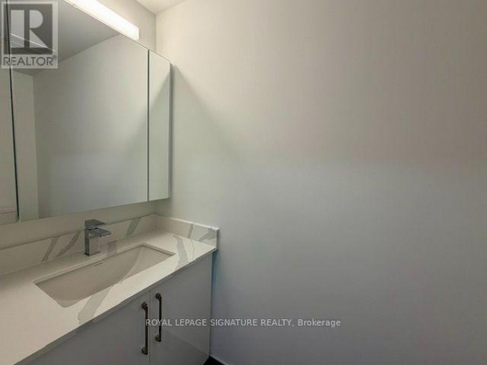 2 - 1475 O'CONNOR DRIVE, Toronto (O'Connor-Parkview), Ontario, M4B0A7
