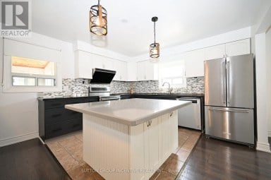 7 HURON STREET Barrie (North Shore) Ontario photo 12