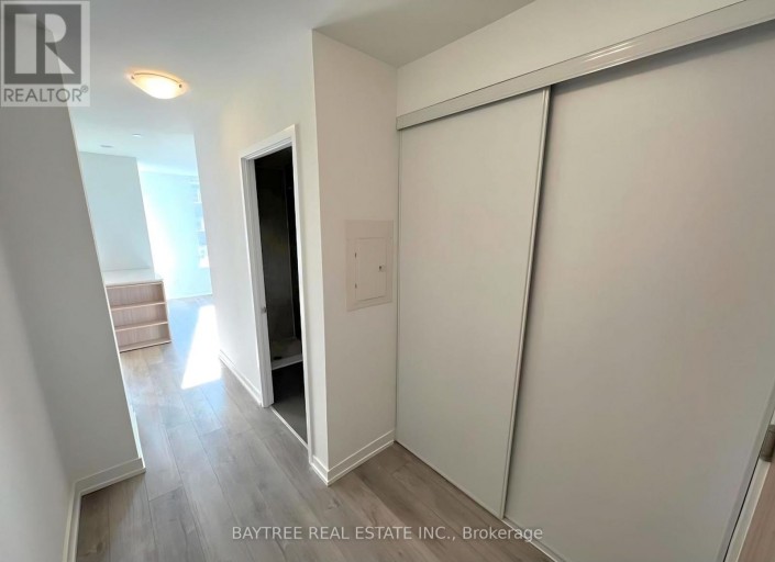 205 - 11 MARYPORT AVENUE, Toronto (Downsview-Roding-CFB), Ontario, M3M0E2
