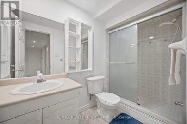 8 RIVERBANK ROAD Brampton (Sandringham-Wellington) Ontario photo 44
