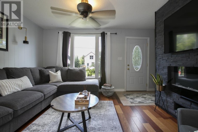 412 Charles ST, Sault Ste. Marie, Ontario, P6C3L3