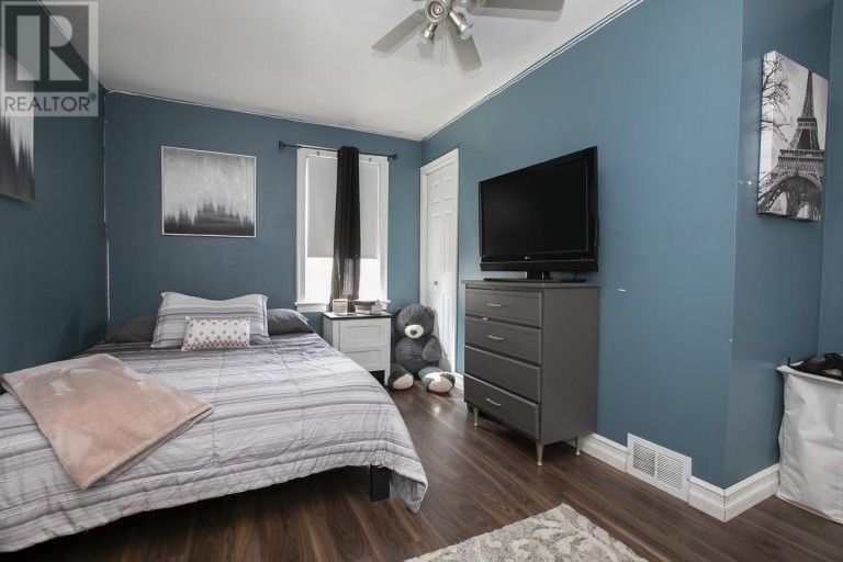 412 Charles ST, Sault Ste. Marie, Ontario, P6C3L3