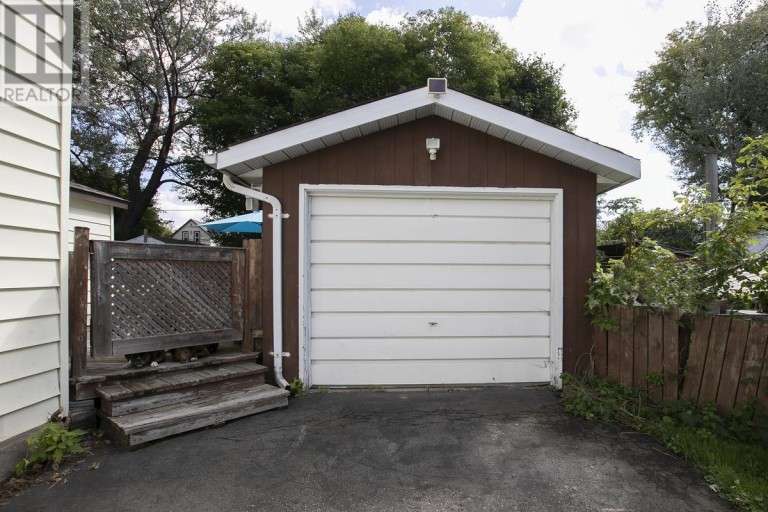 412 Charles ST, Sault Ste. Marie, Ontario, P6C3L3