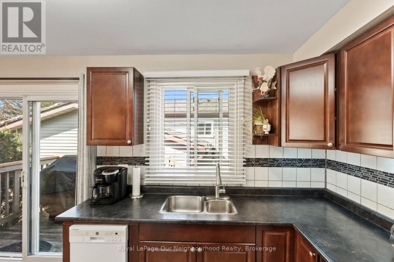 990 RENAISSANCE DRIVE, Oshawa (Lakeview), Ontario, L1J8B2