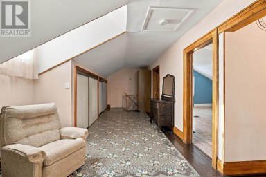 661 COUNTY ROAD 10 Prince Edward County (Picton) Ontario photo 23