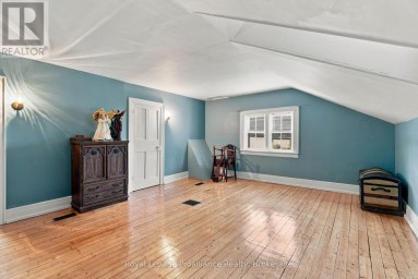 661 COUNTY ROAD 10 Prince Edward County (Picton) Ontario photo 27