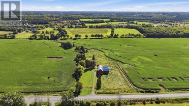 661 COUNTY ROAD 10 Prince Edward County (Picton) Ontario photo 39