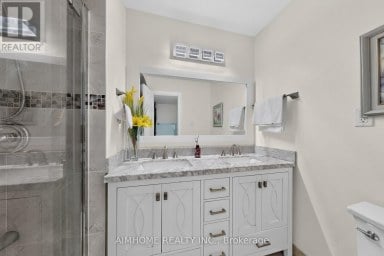 85 SONG MEADOWAY Toronto (Hillcrest Village) Ontario photo 11