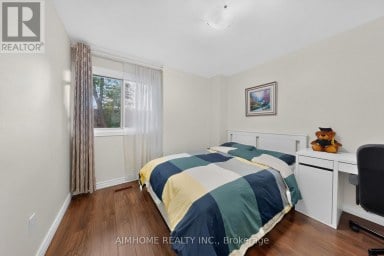85 SONG MEADOWAY Toronto (Hillcrest Village) Ontario photo 12