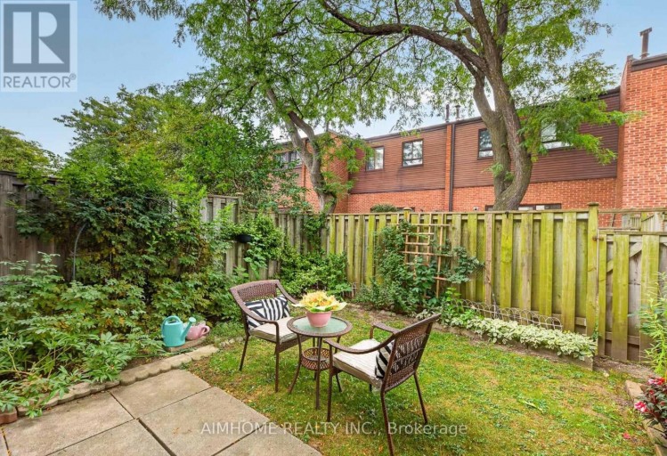 85 SONG MEADOWAY, Toronto (Hillcrest Village), Ontario, M2H2T9