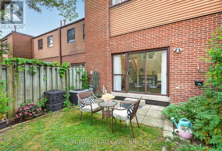 85 SONG MEADOWAY, Toronto (Hillcrest Village), Ontario, M2H2T9