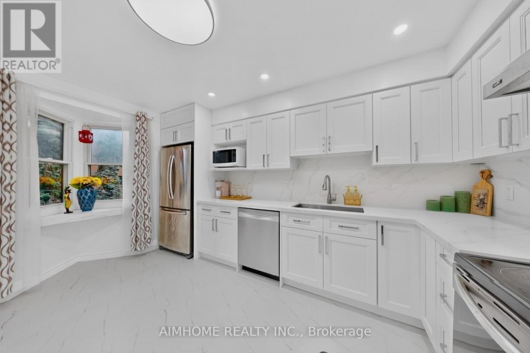 85 SONG MEADOWAY, Toronto (Hillcrest Village), Ontario, M2H2T9