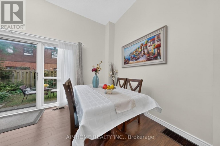 85 SONG MEADOWAY, Toronto (Hillcrest Village), Ontario, M2H2T9