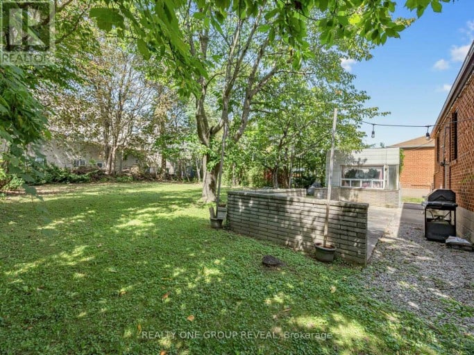 26 GLEN EVEREST ROAD, Toronto (Birchcliffe-Cliffside), Ontario, M1N1J3