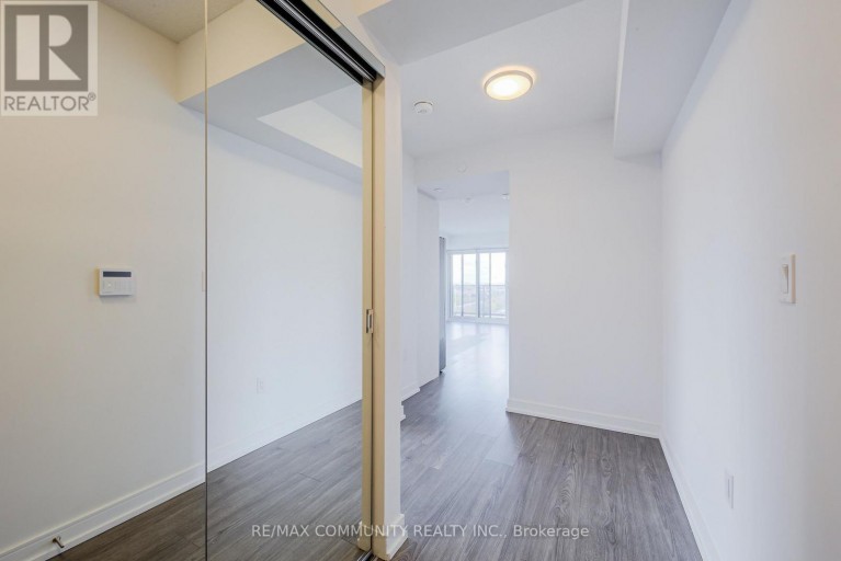 1102 - 225 VILLAGE GREEN SQUARE, Toronto (Agincourt South-Malvern West), Ontario, M1S0N4