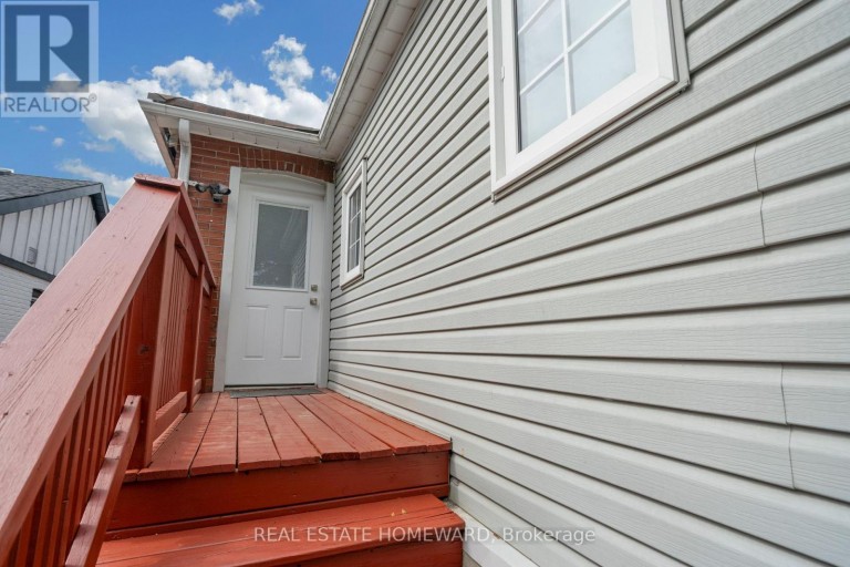 57 VALHALLA BOULEVARD, Toronto (Birchcliffe-Cliffside), Ontario, M1N3B4