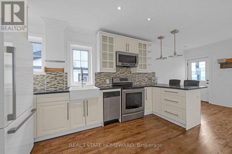 57 VALHALLA BOULEVARD, Toronto (Birchcliffe-Cliffside), Ontario, M1N3B4