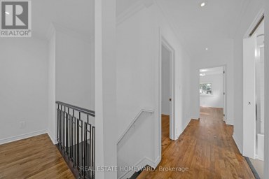57 VALHALLA BOULEVARD Toronto (Birchcliffe-Cliffside) Ontario photo 7