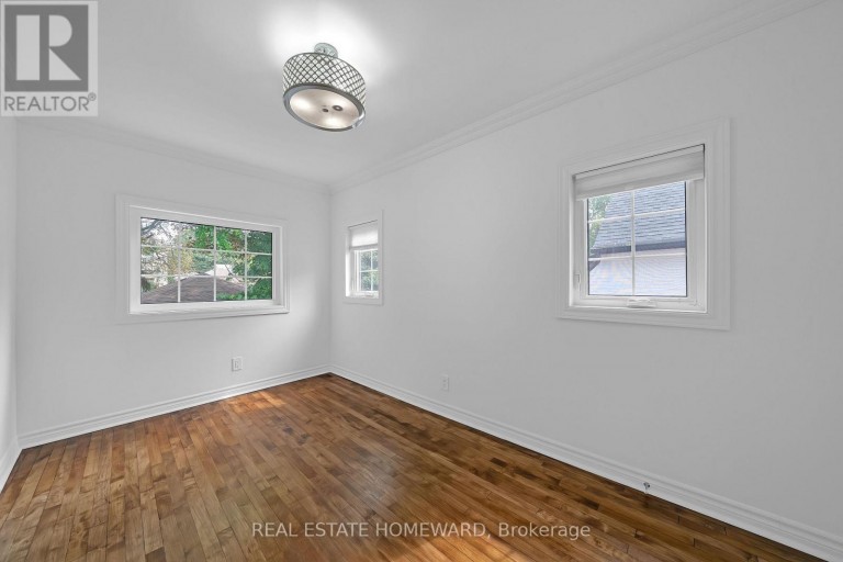 57 VALHALLA BOULEVARD, Toronto (Birchcliffe-Cliffside), Ontario, M1N3B4