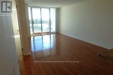 807 - 330 RED MAPLE ROAD Richmond Hill (Langstaff) Ontario photo 3