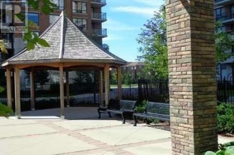 807 - 330 RED MAPLE ROAD, Richmond Hill (Langstaff), Ontario, L4C0T6