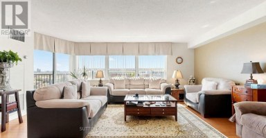 818 - 2 RAYMERVILLE DRIVE Markham (Raymerville) Ontario photo 3