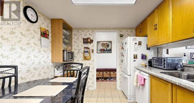 818 - 2 RAYMERVILLE DRIVE Markham (Raymerville) Ontario photo 8