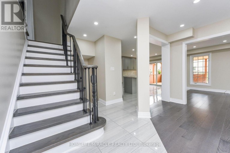 25 BLACKCHERRY LANE, Brampton (Sandringham-Wellington), Ontario, L6R2Y5
