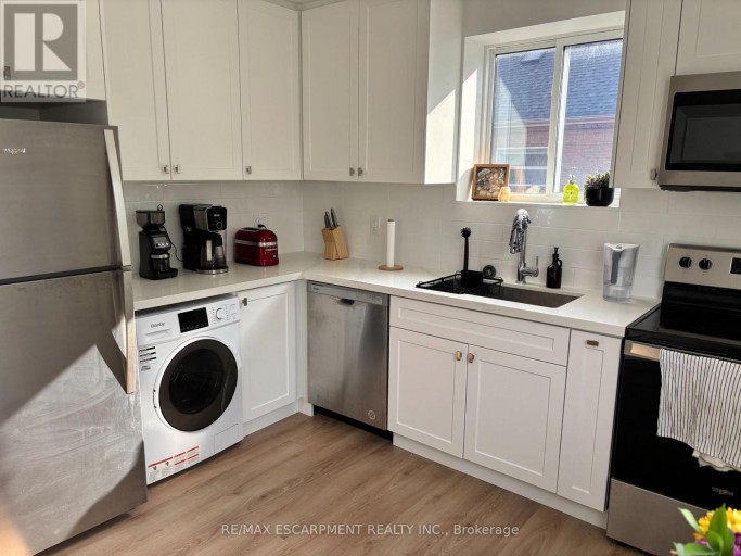 4 - 2160 GHENT AVENUE, Burlington (Brant), Ontario, L7R1Y5