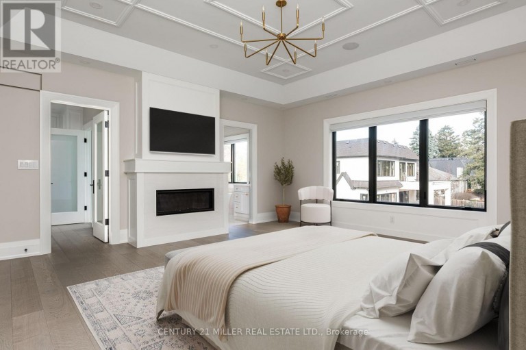 481 CHARTWELL ROAD, Oakville (MO Morrison), Ontario, L6J4A6