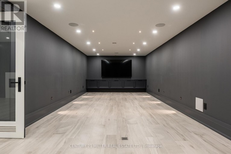 481 CHARTWELL ROAD, Oakville (MO Morrison), Ontario, L6J4A6