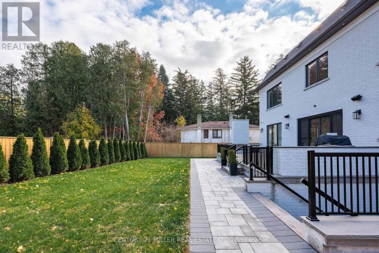 481 CHARTWELL ROAD, Oakville (MO Morrison), Ontario, L6J4A6
