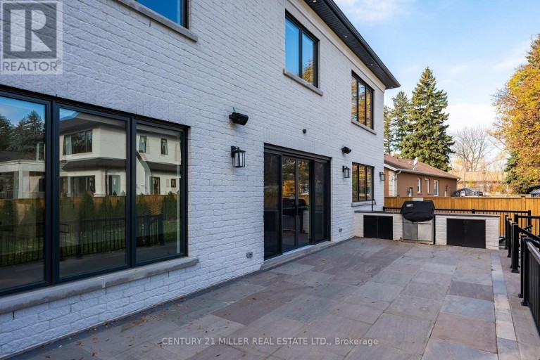 481 CHARTWELL ROAD, Oakville (MO Morrison), Ontario, L6J4A6