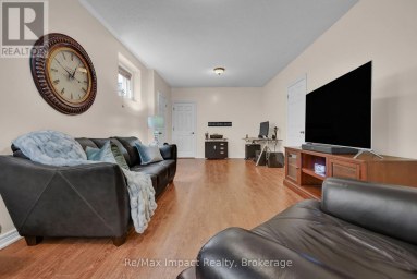 14A HUNT STREET Clarington (Bowmanville) Ontario photo 24